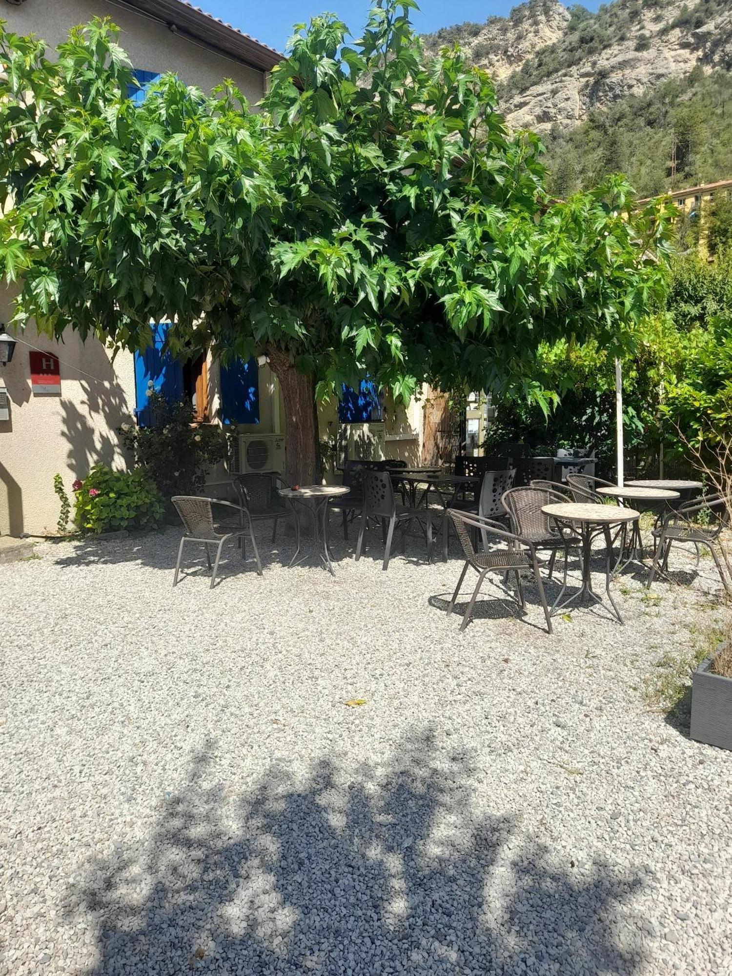 Hotel Les Alizes Puget-Théniers Exteriör bild