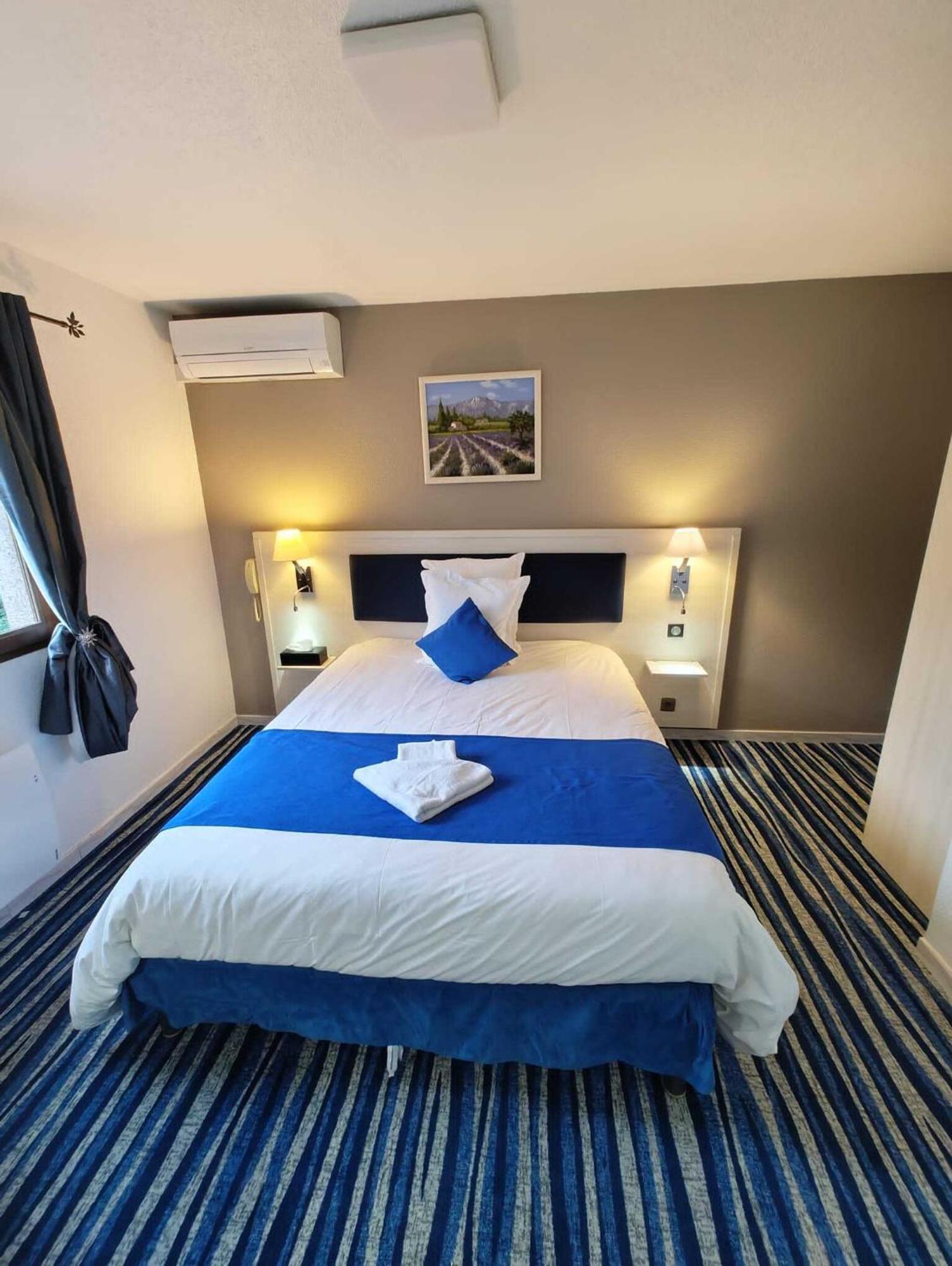 Hotel Les Alizes Puget-Théniers Rum bild