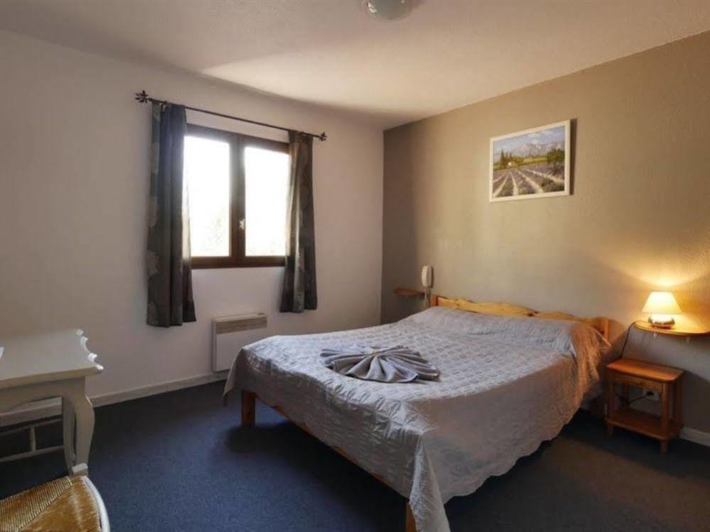 Hotel Les Alizes Puget-Théniers Exteriör bild